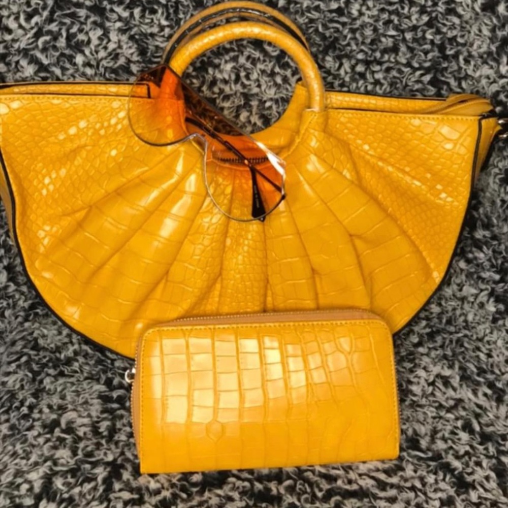 Women handbag